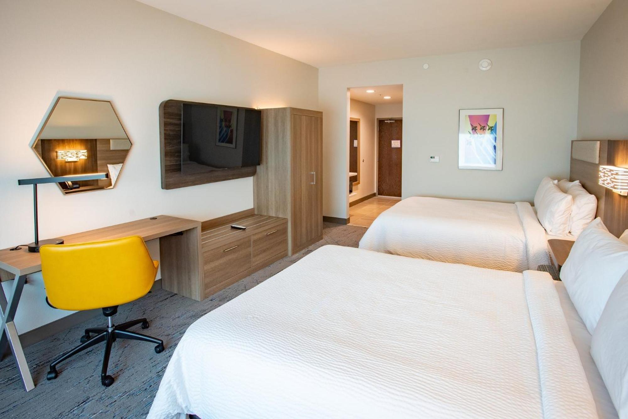 Holiday Inn Express & Suites Pensacola Airport North - I-10 By Ihg Ferry Pass Dış mekan fotoğraf