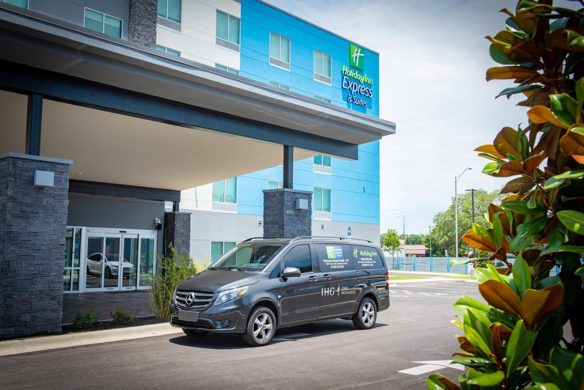 Holiday Inn Express & Suites Pensacola Airport North - I-10 By Ihg Ferry Pass Dış mekan fotoğraf
