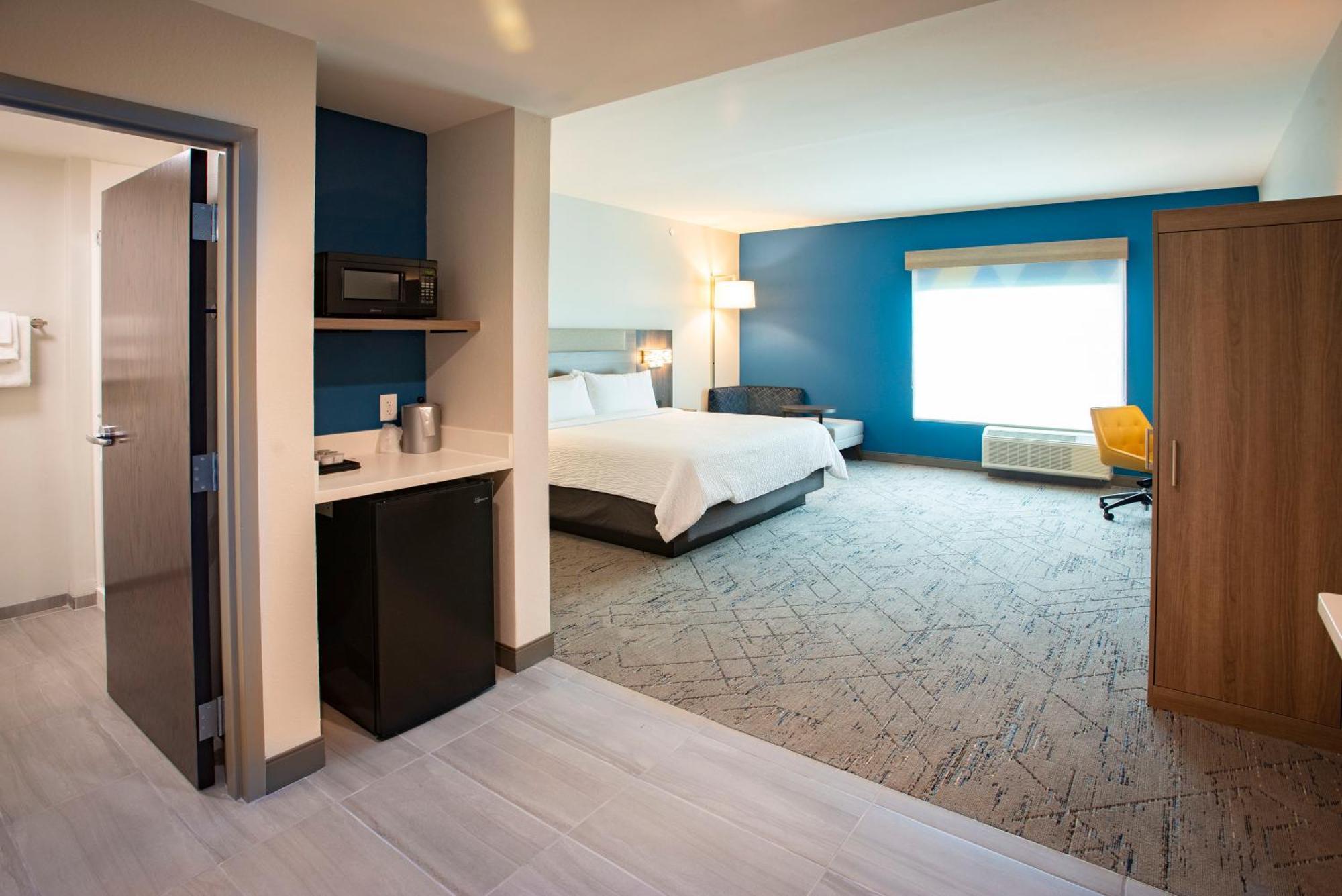 Holiday Inn Express & Suites Pensacola Airport North - I-10 By Ihg Ferry Pass Dış mekan fotoğraf